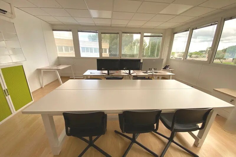 Office in Montpellier for lease - Interior Photo - Image 3 of 9