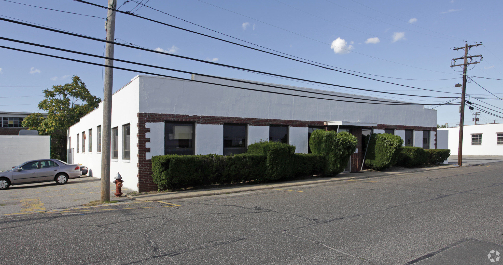 4 Commercial St, Hicksville, NY for lease Primary Photo- Image 1 of 3