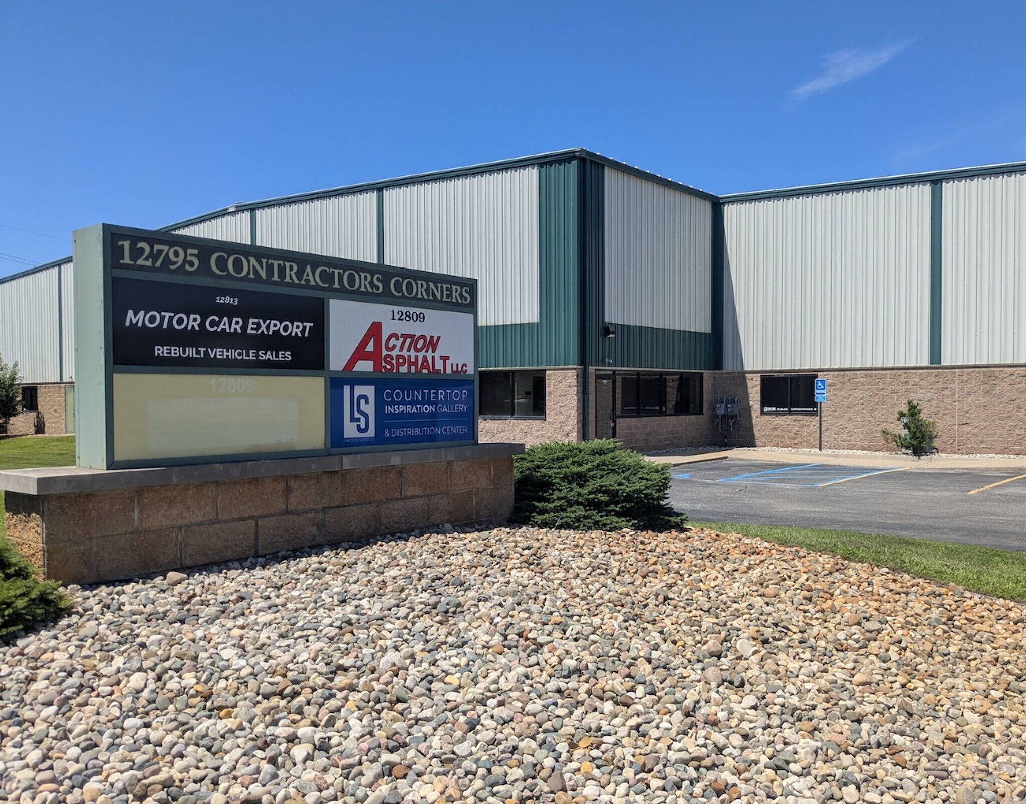 12801 Silver Lake Rd, Brighton, MI for sale Building Photo- Image 1 of 2