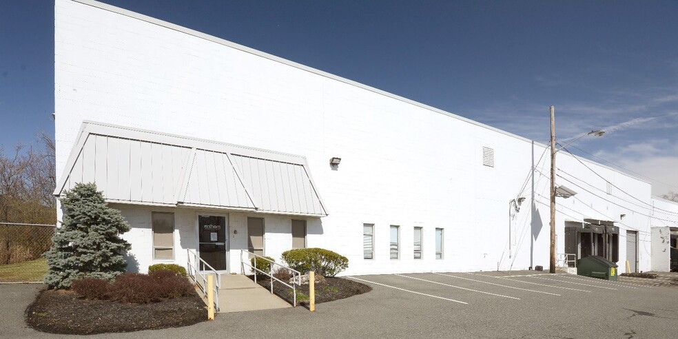 600 Gotham Pky, Carlstadt, NJ for lease - Building Photo - Image 1 of 6