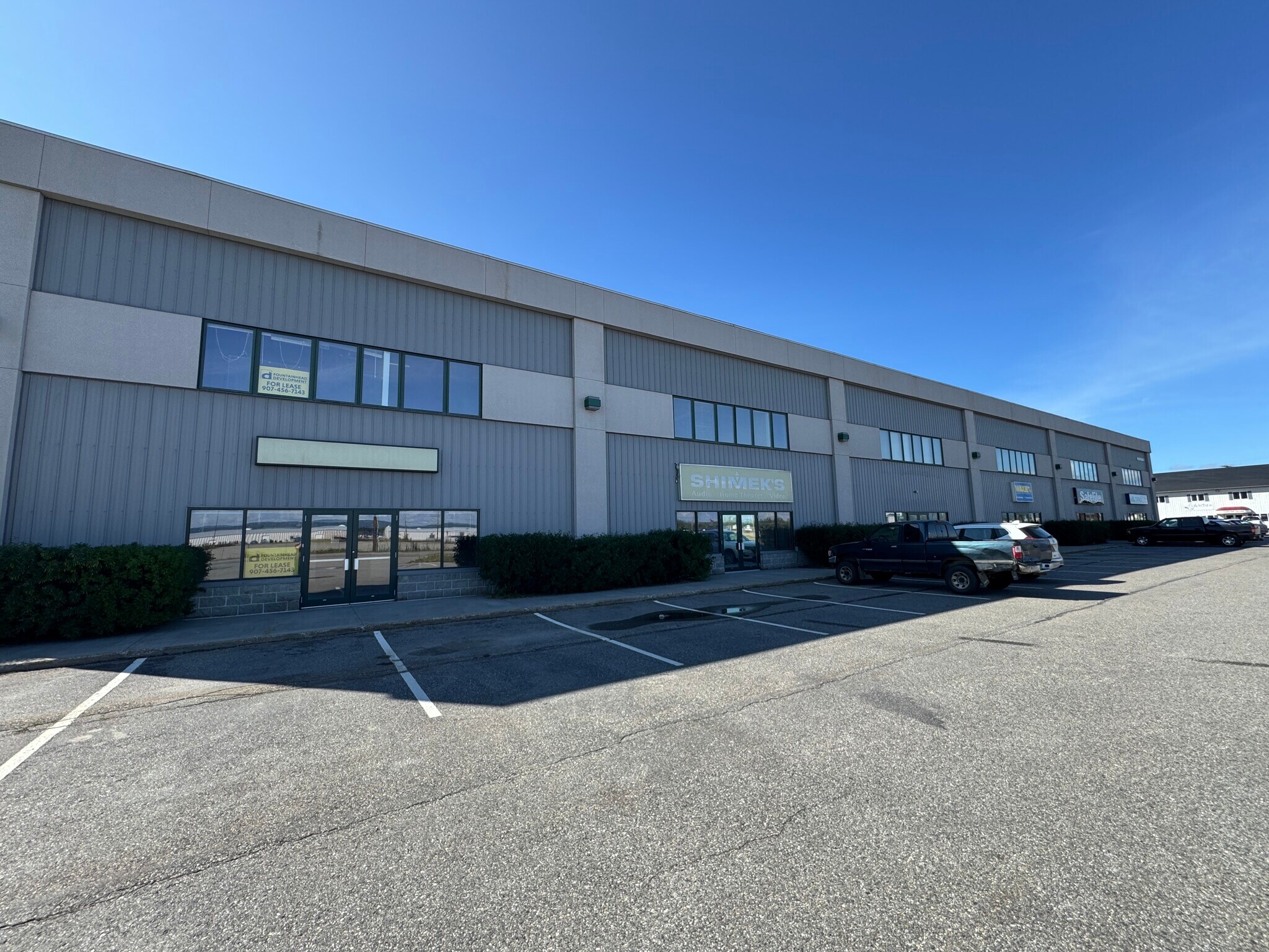 975 Van Horn Rd, Fairbanks, AK for lease Building Photo- Image 1 of 13