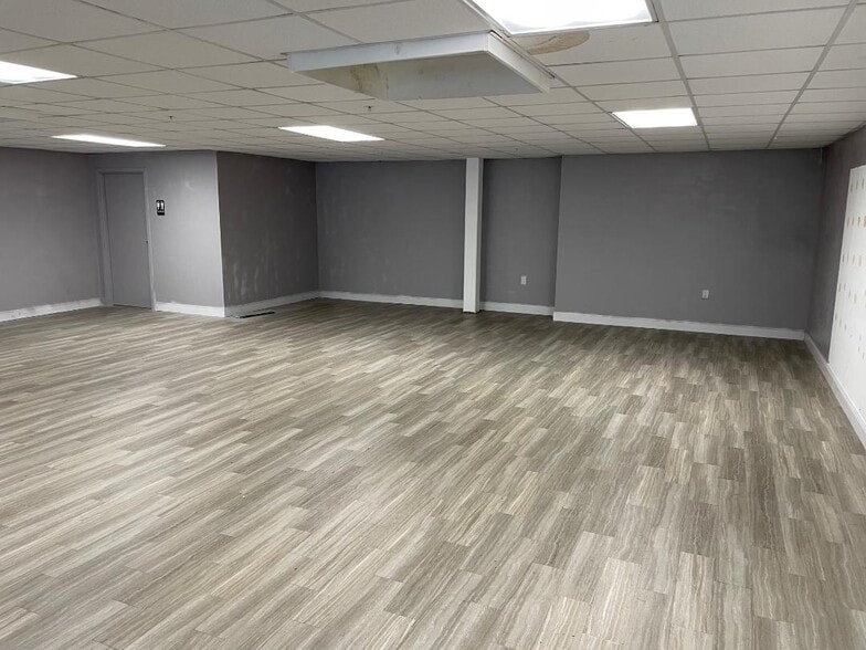 8833 Belair Rd, Baltimore, MD for lease - Interior Photo - Image 2 of 6