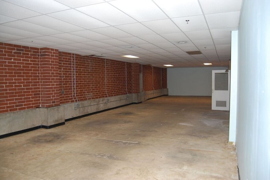 1269 Pryor Rd, Atlanta, GA for lease - Building Photo - Image 3 of 10
