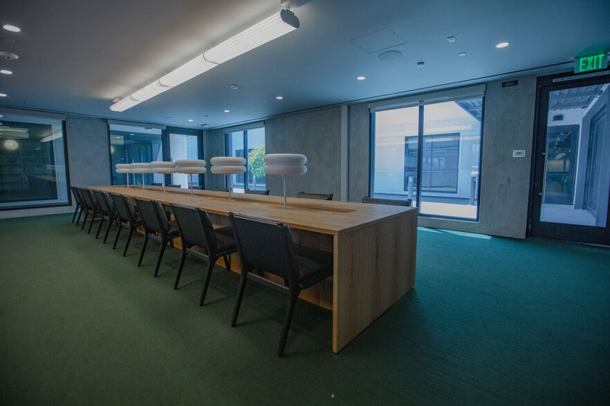 3101 W Exposition Blvd, Los Angeles, CA for lease - Interior Photo - Image 2 of 10