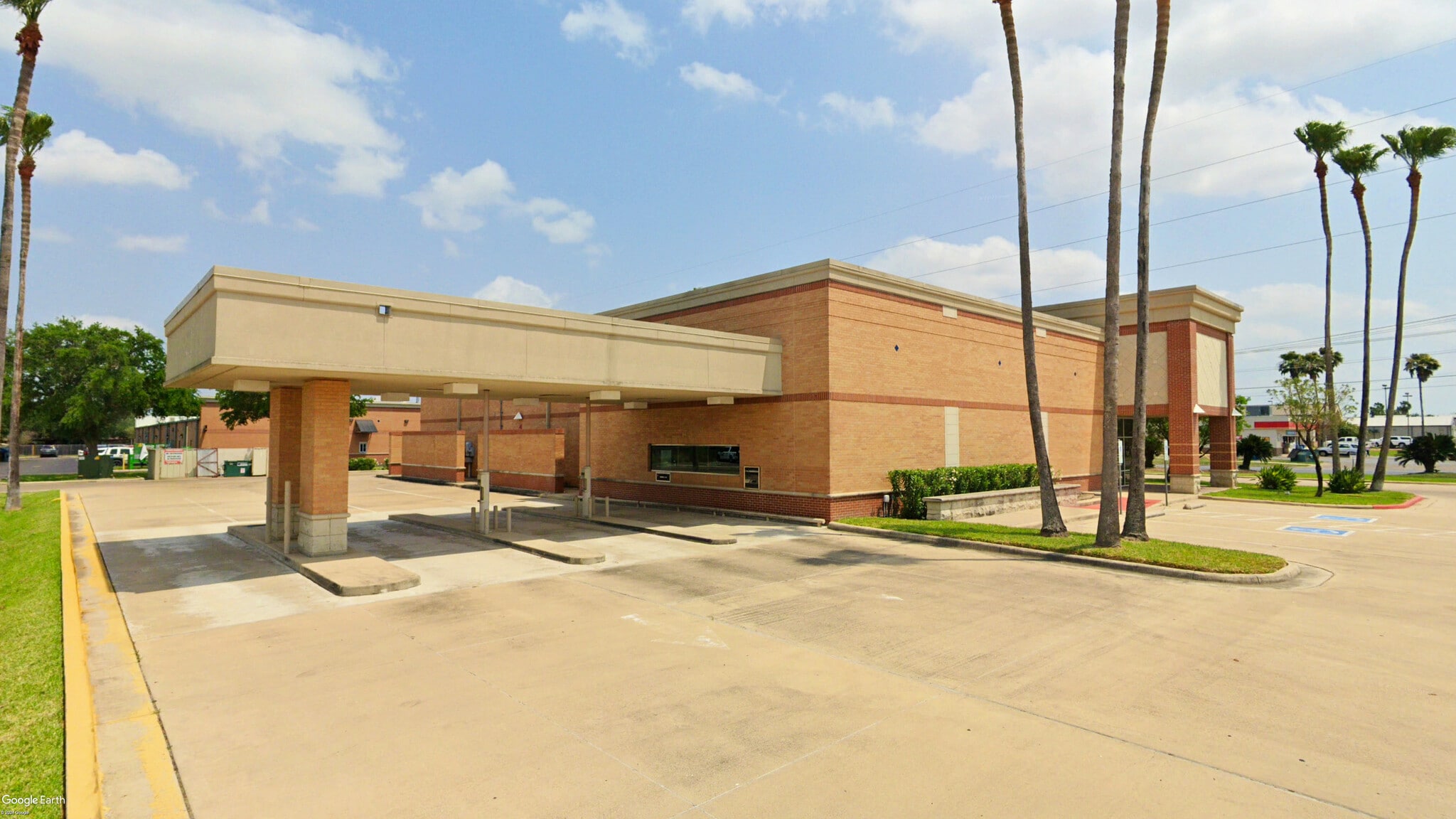 2228 Trenton Rd, McAllen, TX for lease Building Photo- Image 1 of 7
