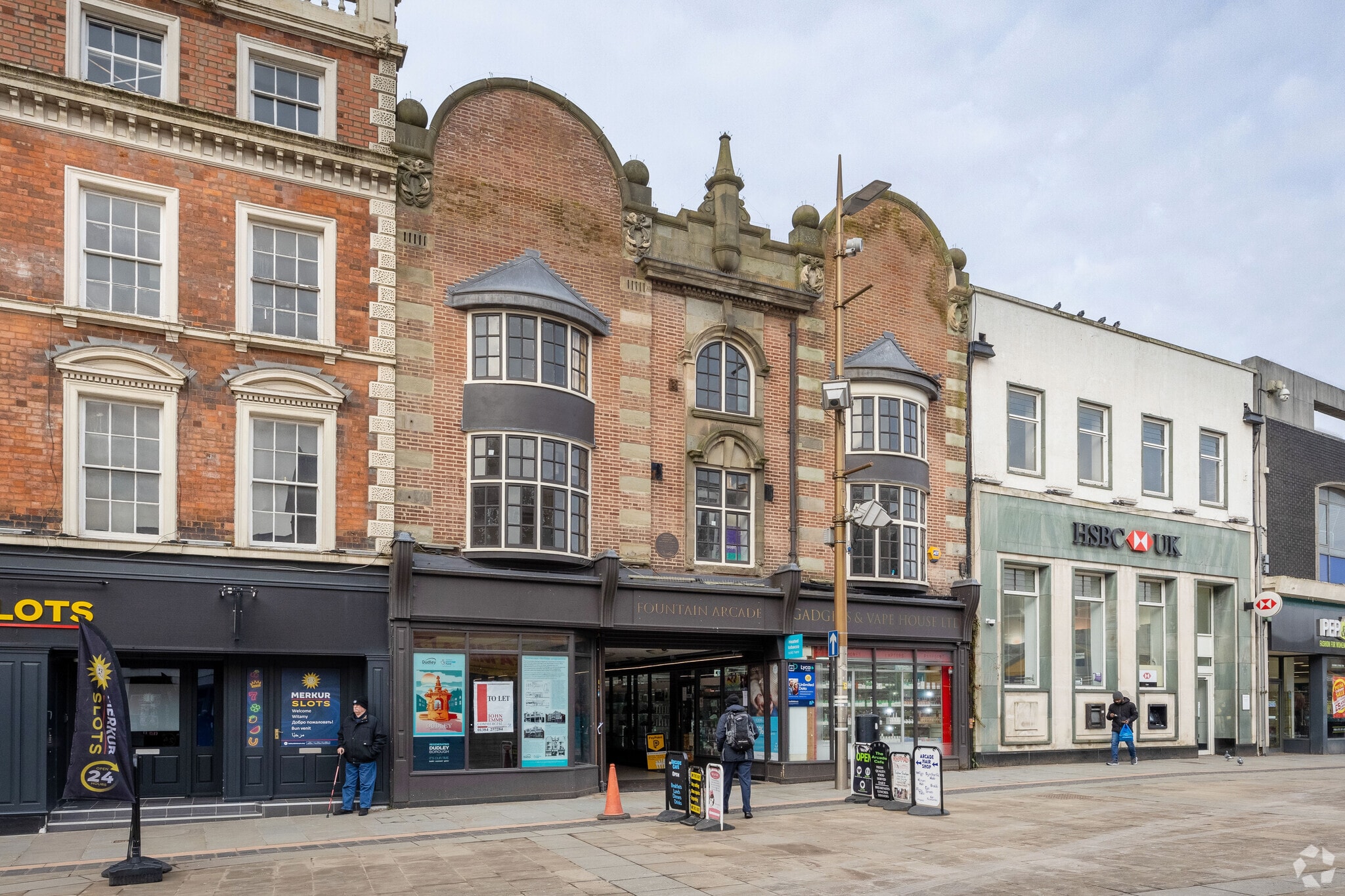 2 Fountain Arcade, Dudley for sale Primary Photo- Image 1 of 1