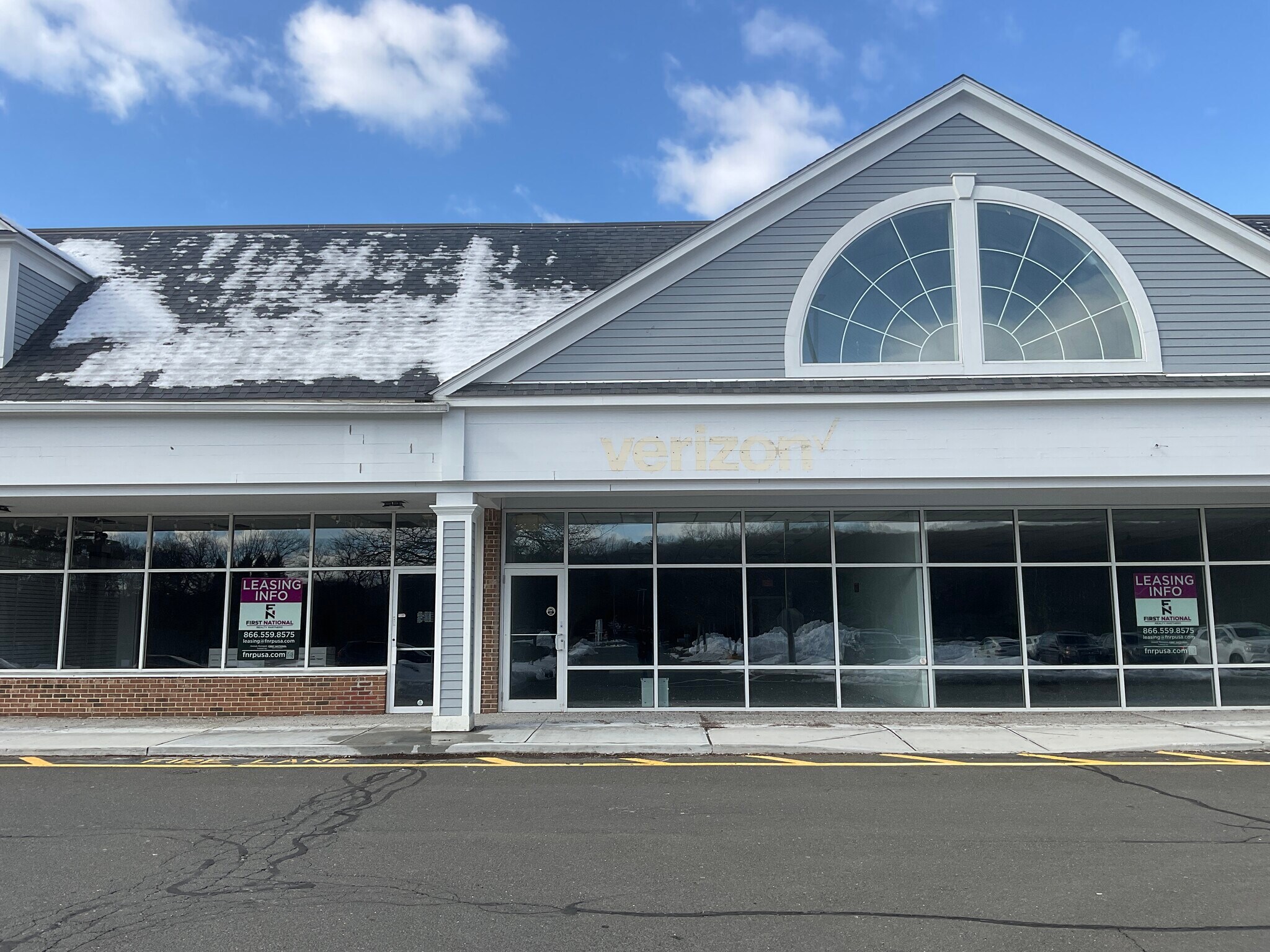 228 S Main St, Newtown, CT for lease Building Photo- Image 1 of 1