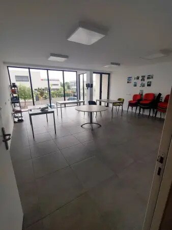 Office in Perpignan for sale - Interior Photo - Image 3 of 4