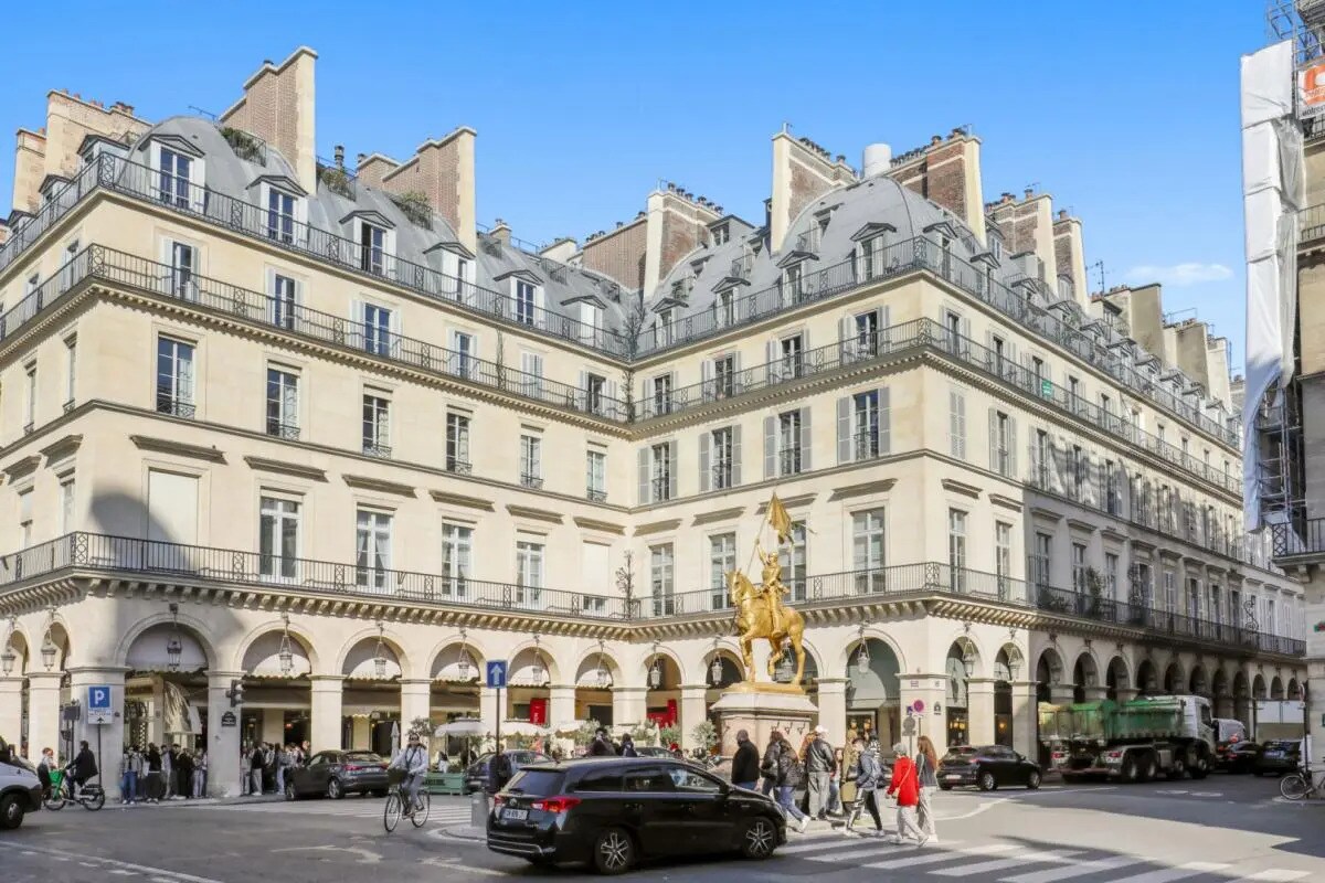 3 Place Des Pyramides, Paris for sale Building Photo- Image 1 of 1