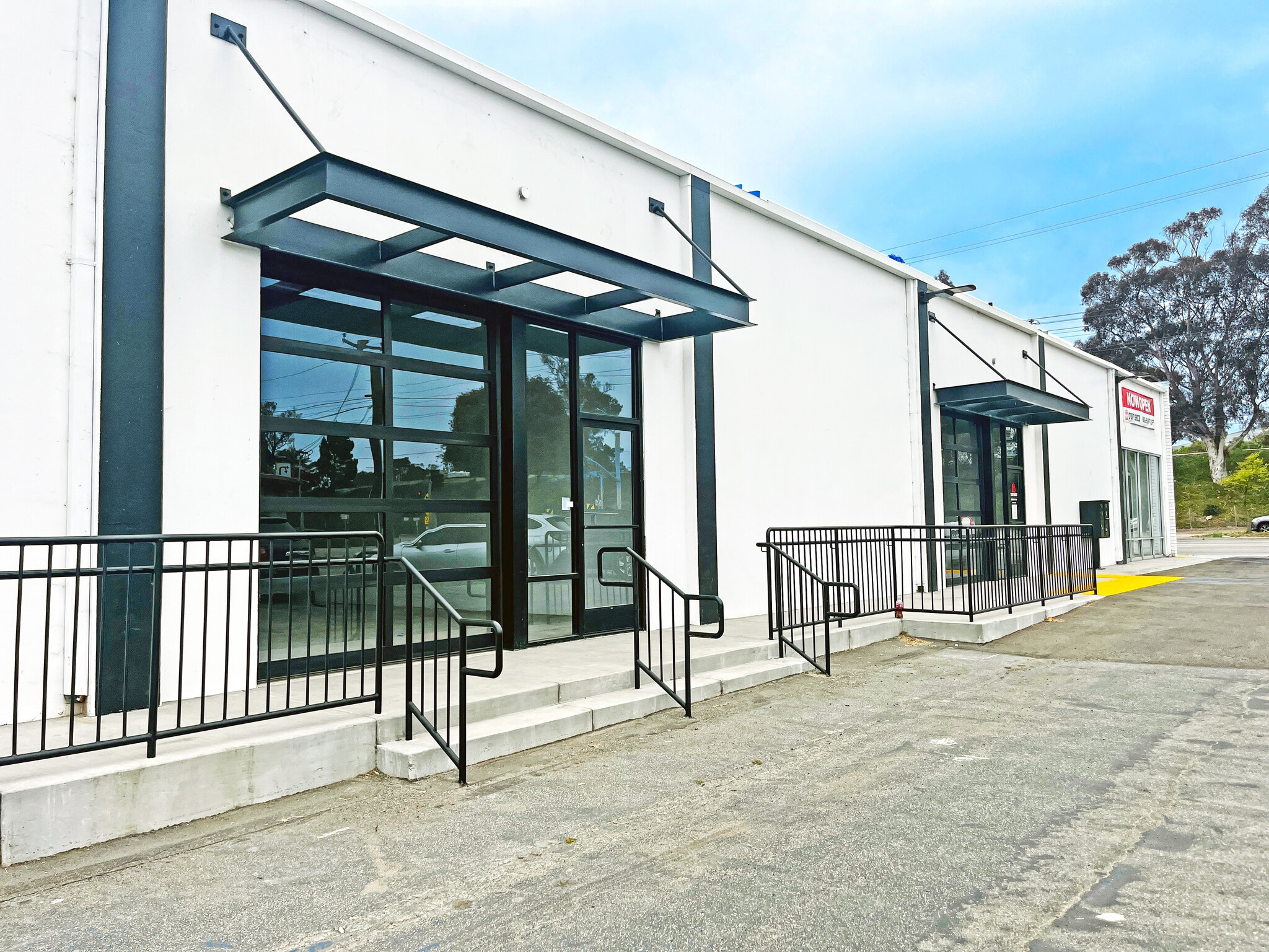 3860 E Main St, Ventura, CA for lease Building Photo- Image 1 of 45