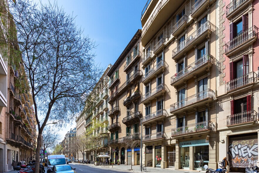 Carrer del Rosselló, 231, Barcelona, Barcelona for lease - Building Photo - Image 3 of 5
