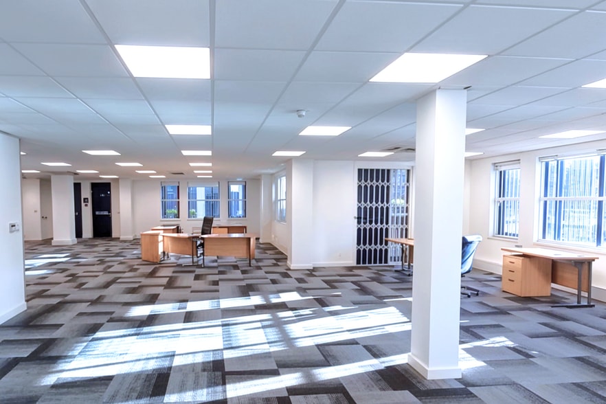 55 St. Marys Rd, Sheffield for lease - Interior Photo - Image 2 of 9