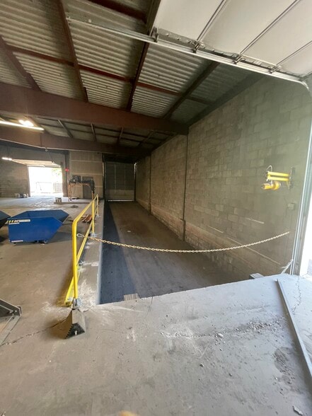 909 N Coliseum Blvd, Fort Wayne, IN for lease - Building Photo - Image 3 of 5