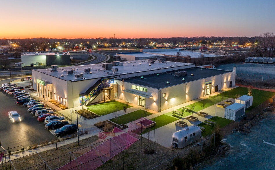 4237 Raleigh St, Charlotte, NC for lease - Building Photo - Image 1 of 2