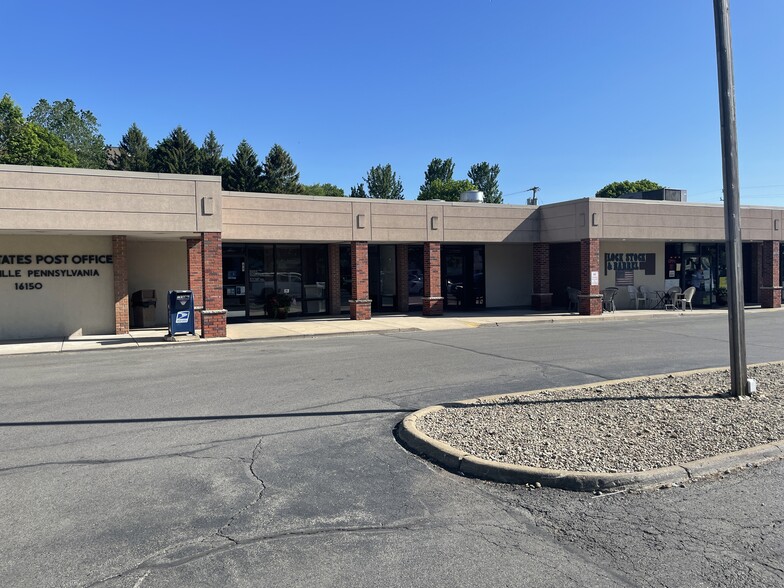 62 E Shenango St, Sharpsville, PA for lease - Building Photo - Image 1 of 16