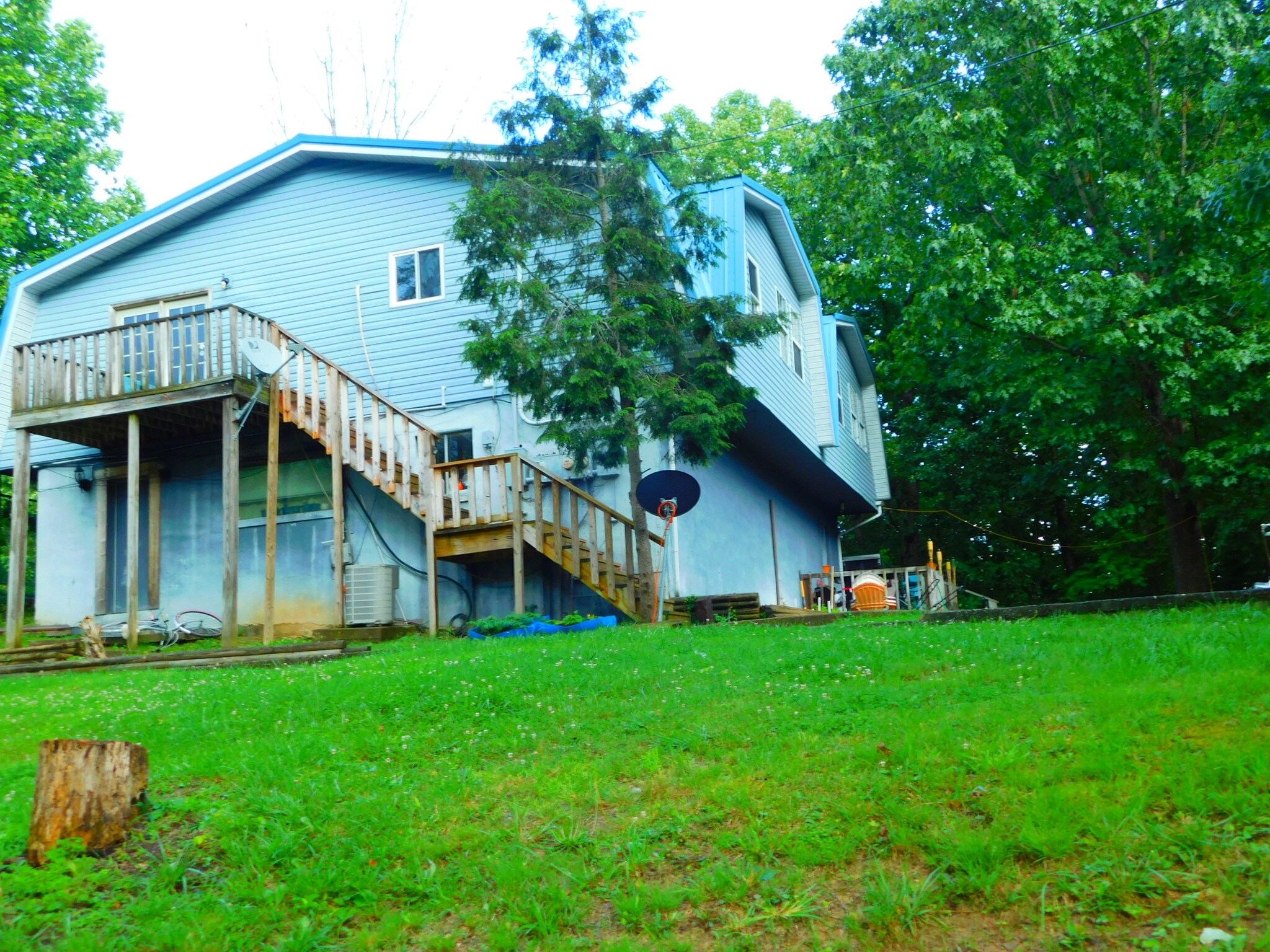 60 Chestnut Rd, Elkview, WV for sale Primary Photo- Image 1 of 1