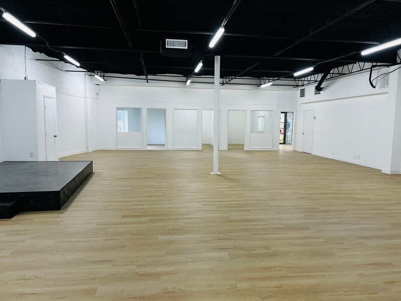 2912 N Macarthur Blvd, Irving, TX for lease - Building Photo - Image 3 of 12