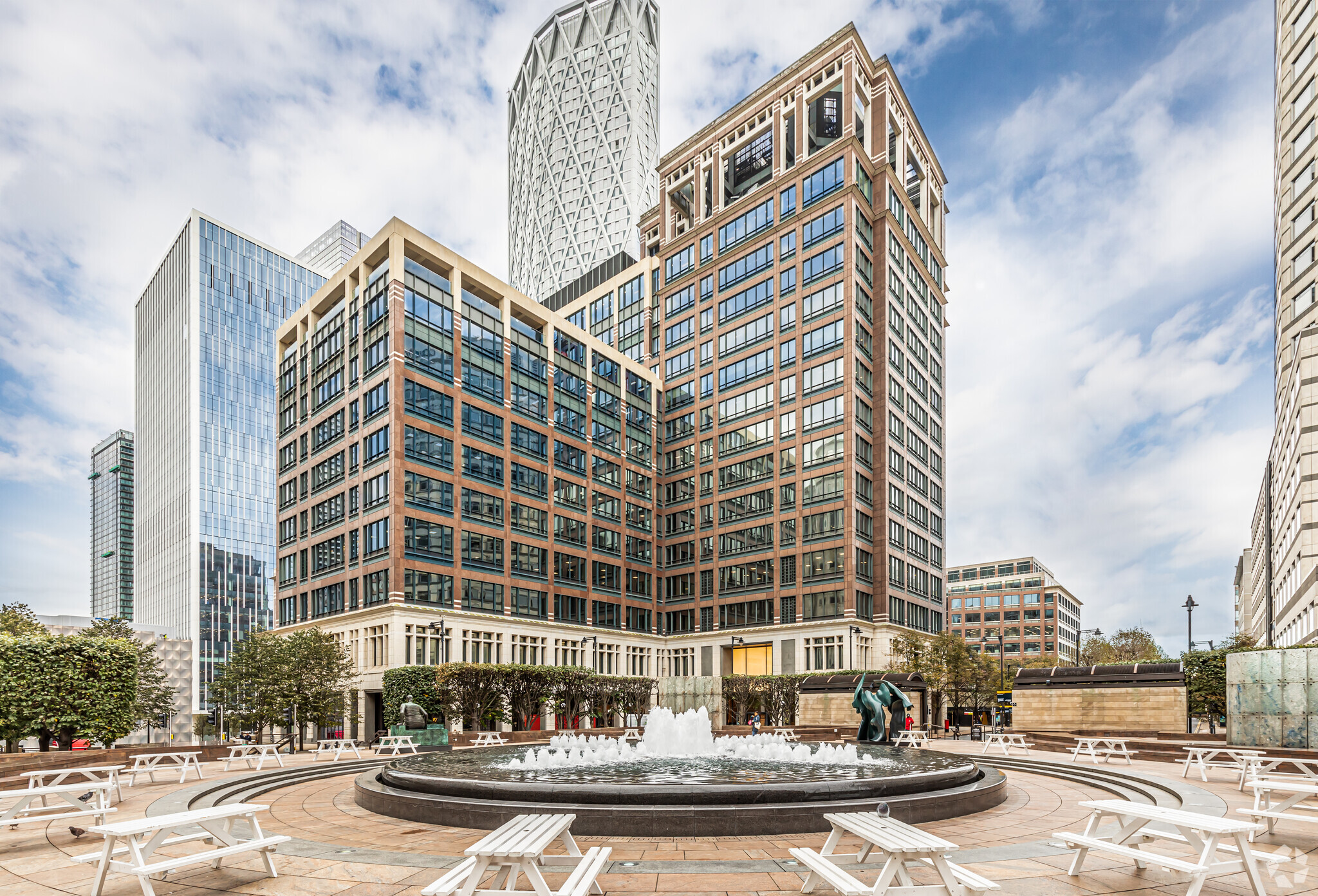 25 Cabot Sq, London for lease Primary Photo- Image 1 of 12