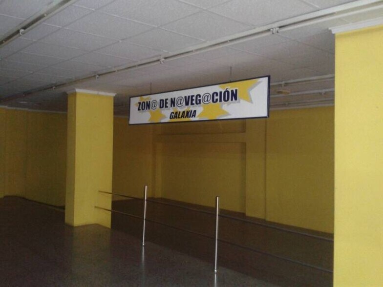 Retail in Ontinyent, Valencia for lease - Building Photo - Image 1 of 2
