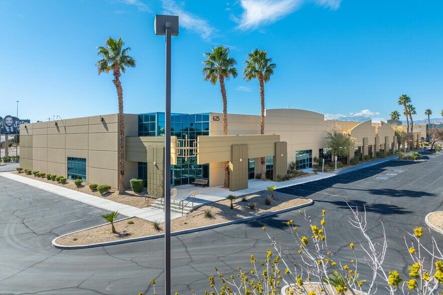 625 Pilot Rd, Las Vegas, NV for lease - Building Photo - Image 1 of 6