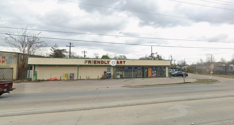 643 Aldine Mail Route Rd, Houston, TX for lease - Building Photo - Image 3 of 4