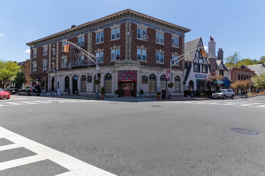 596598 Valley Rd, Montclair, NJ 07043