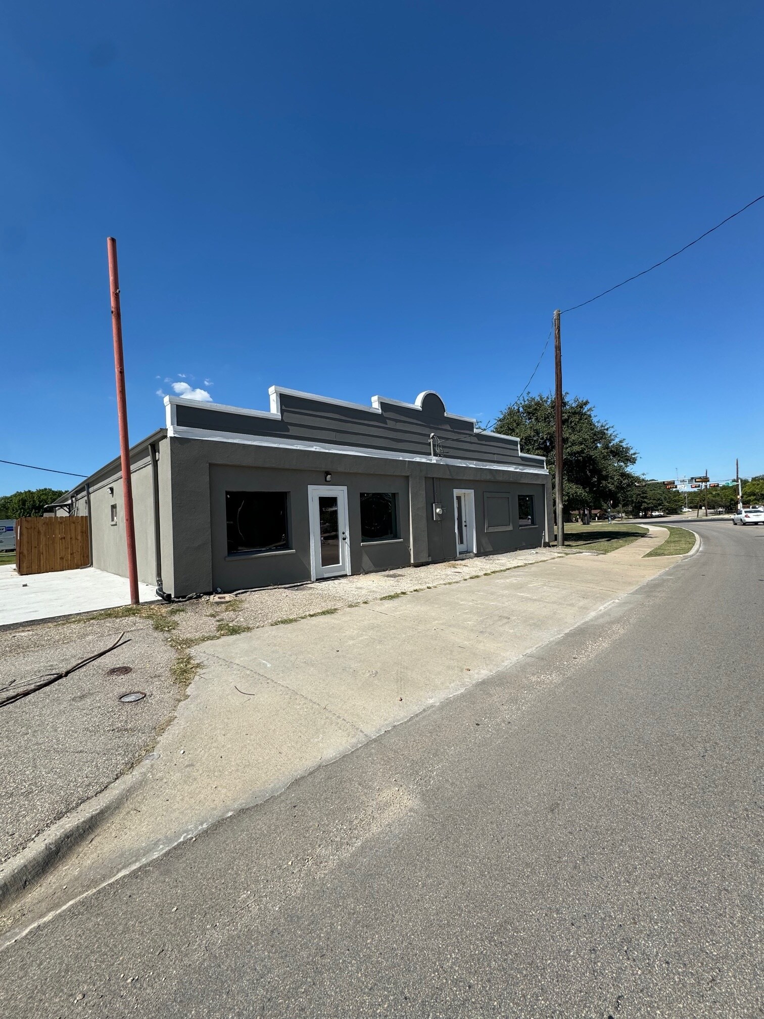 625-627 S Rogers Rd, Irving, TX for sale Building Photo- Image 1 of 1