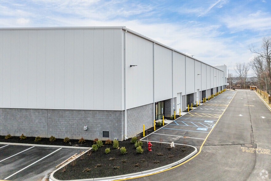 41 Randolph Rd, Howell, NJ for lease - Building Photo - Image 2 of 12