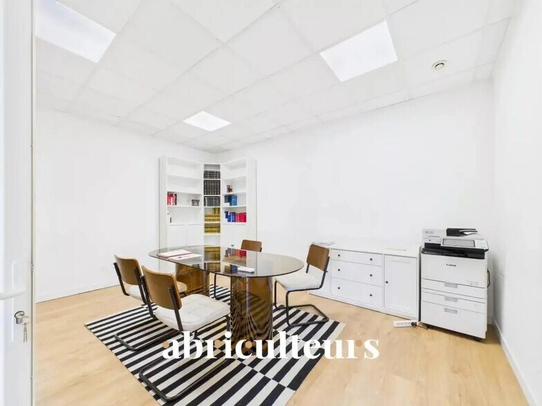 Retail in Marseille for sale - Building Photo - Image 3 of 14