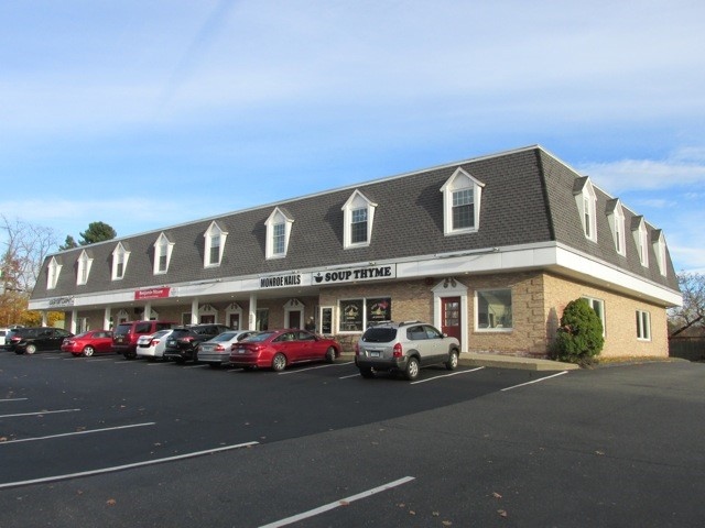 450 Monroe Tpke, Monroe, CT for lease - Building Photo - Image 1 of 9