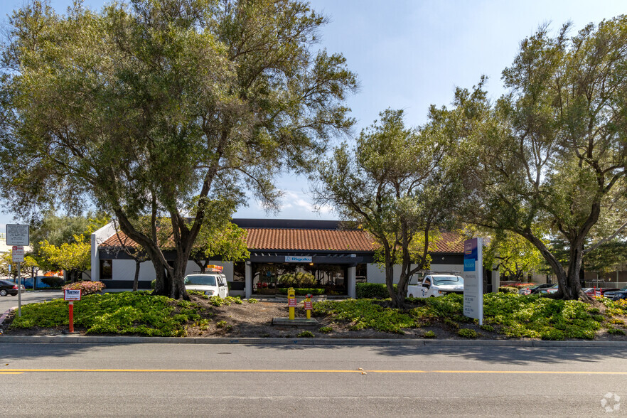 528-532 Mercury Dr, Sunnyvale, CA for lease - Building Photo - Image 3 of 8