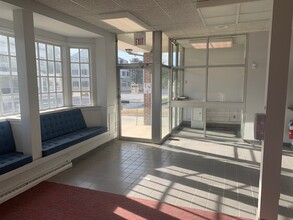 30 Main St, Topsfield, MA for lease Interior Photo- Image 2 of 13