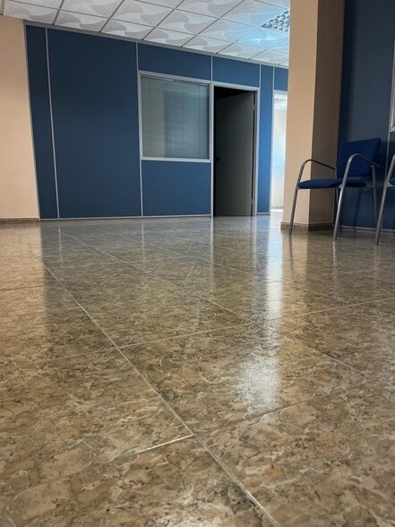 Office in El Ejido, Almería for lease - Building Photo - Image 2 of 9