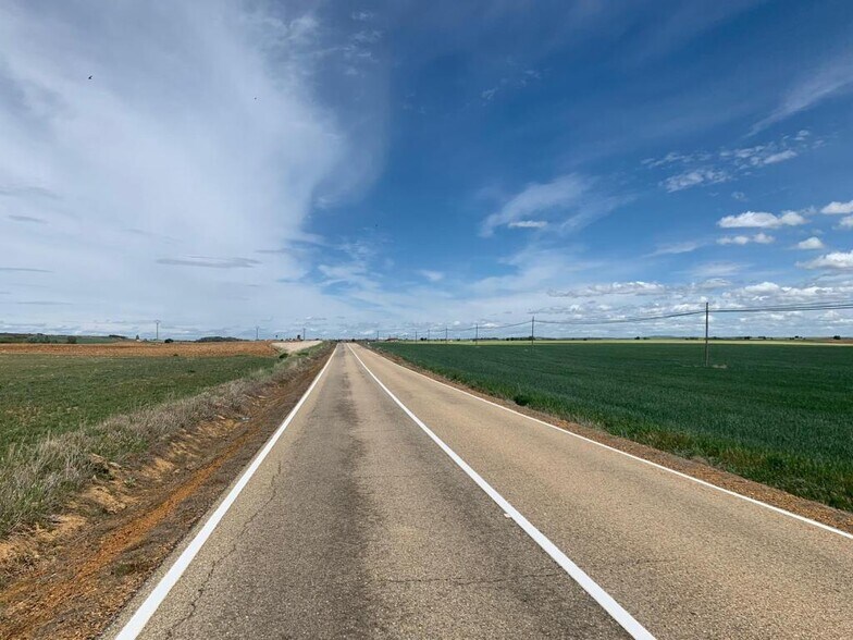 Land in Fuentes de Ropel for sale - Building Photo - Image 3 of 23