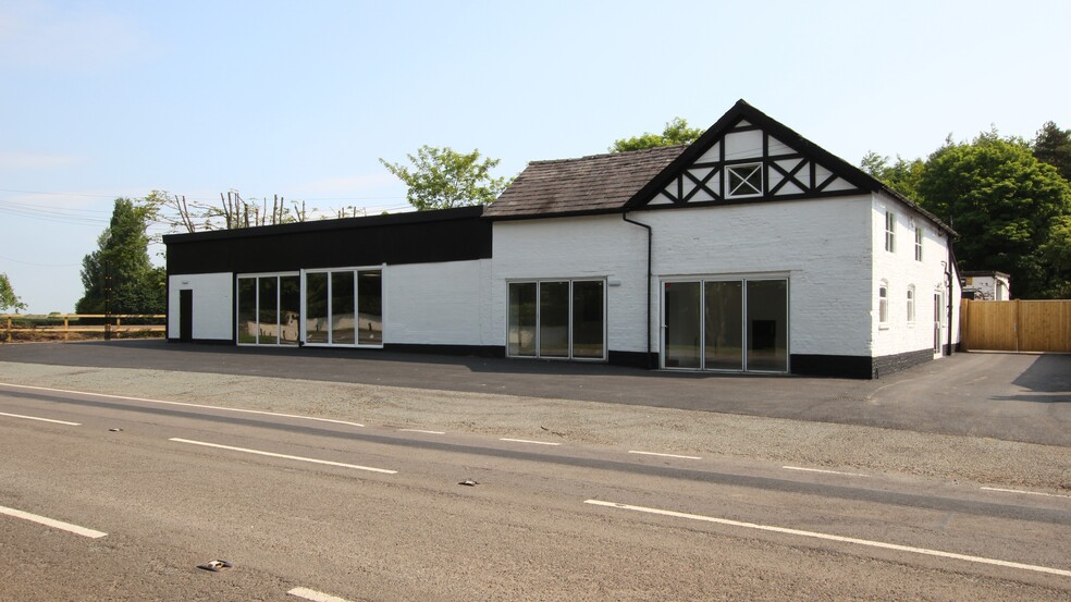 Mereside Rd, Mere for lease - Building Photo - Image 1 of 14