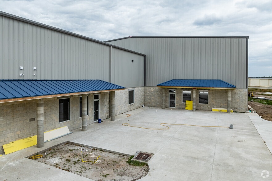 923 Biscayne Blvd, Deland, FL for sale - Building Photo - Image 2 of 4