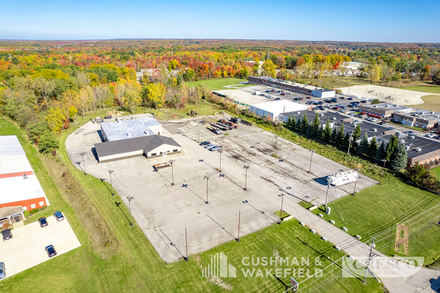 500 Center St, Chardon, OH for lease - Aerial - Image 3 of 13