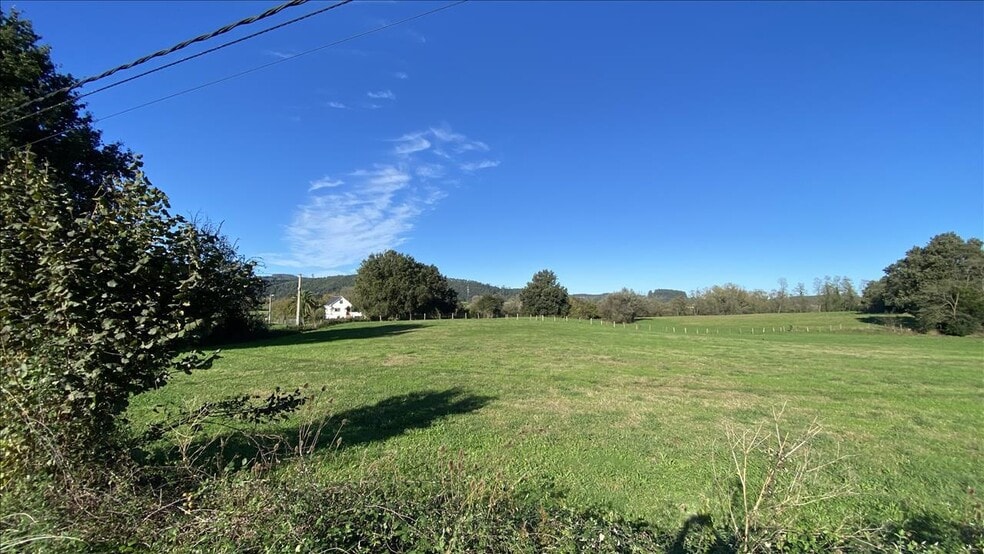 Polígono I01, 12, Torrelavega, Cantabria for sale - Building Photo - Image 3 of 11