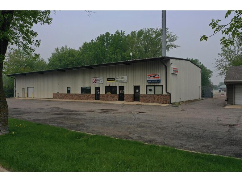 312 24th Ave SW, Willmar, MN for lease - Building Photo - Image 3 of 3