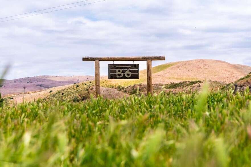 8050 Bitterwater Rd, Shandon, CA for sale - Building Photo - Image 2 of 28