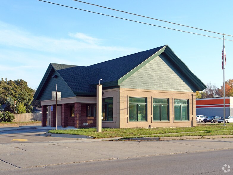 2013 28th St SW, Grand Rapids, MI for sale - Primary Photo - Image 1 of 1