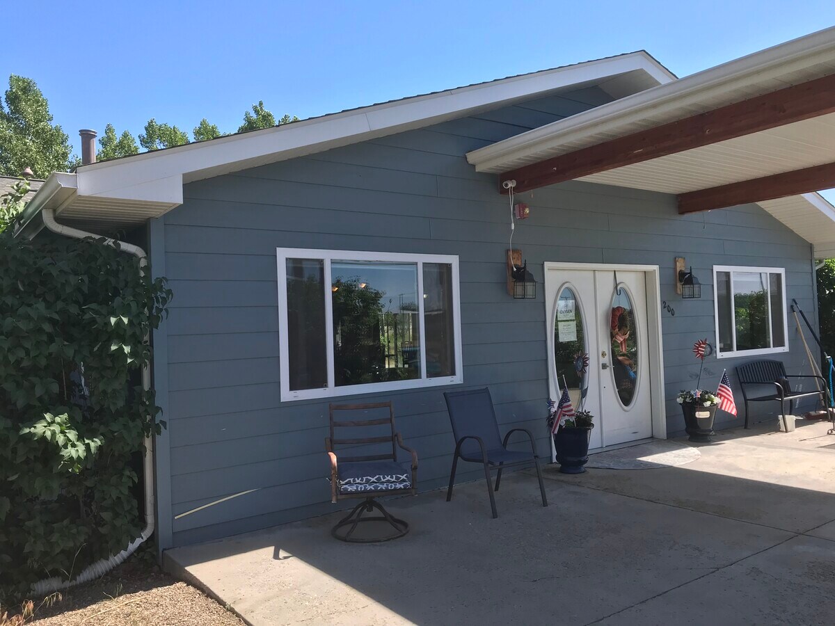 200 Vine St, Forsyth, MT 59327
