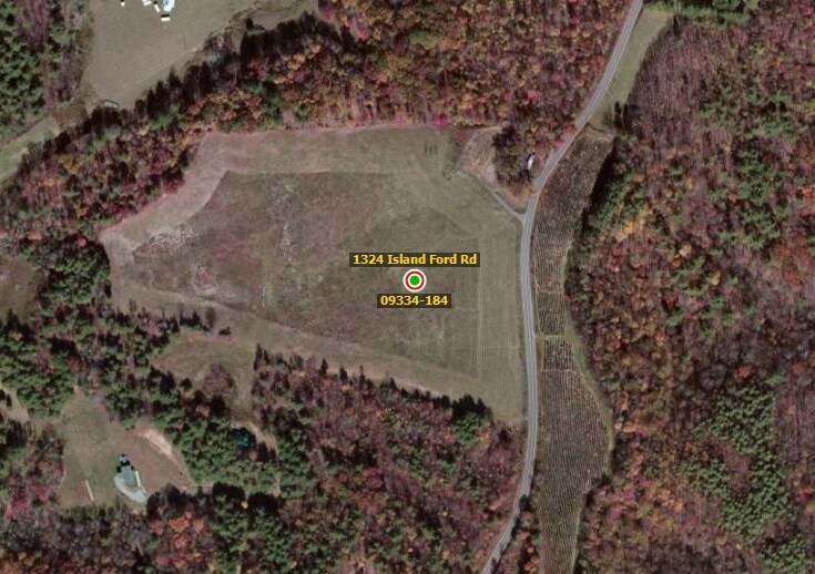 1324 Island Ford Rd, Crumpler, NC for sale - Primary Photo - Image 1 of 1