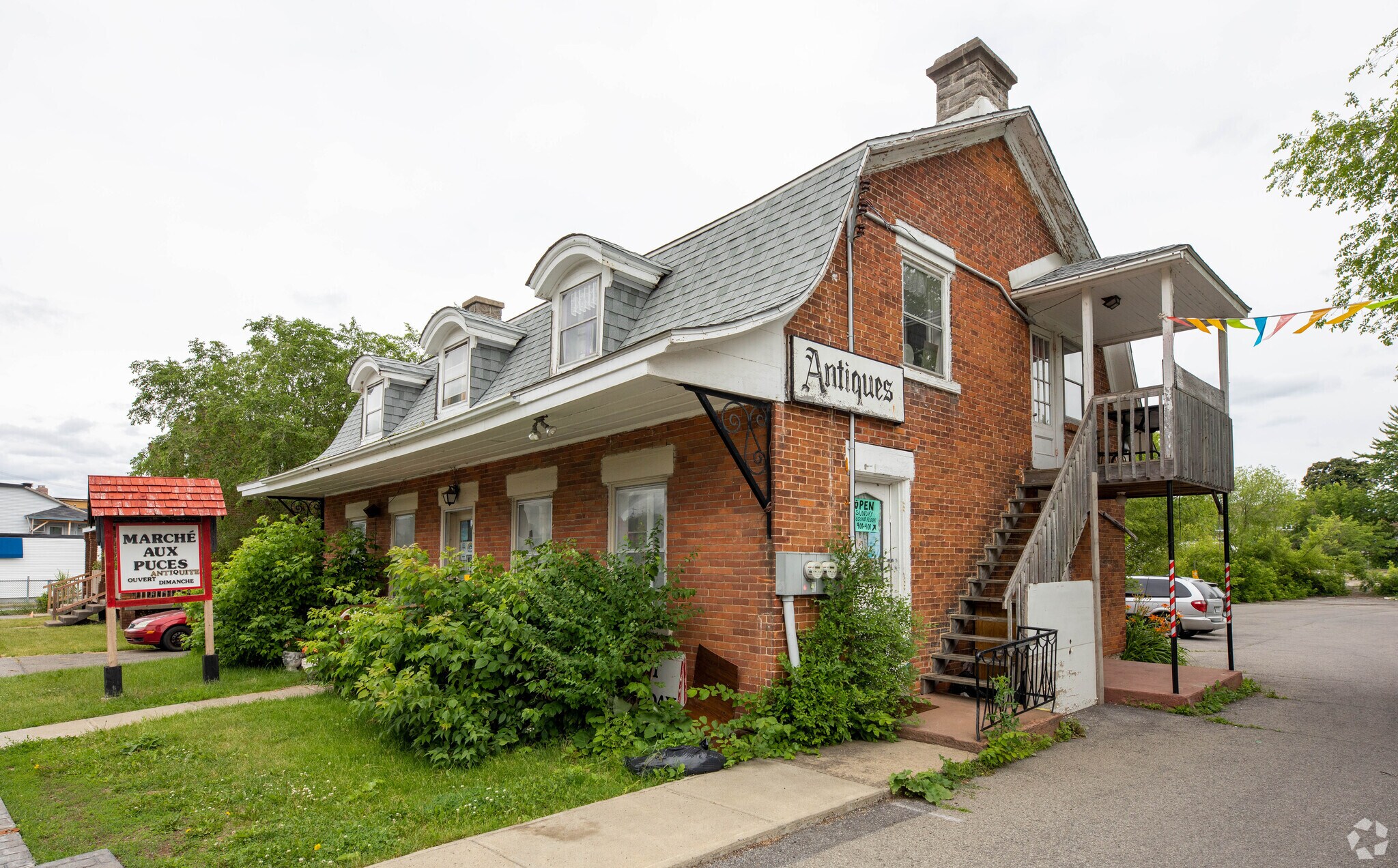 15674 Boul Gouin, Montréal, QC H9H 1C4