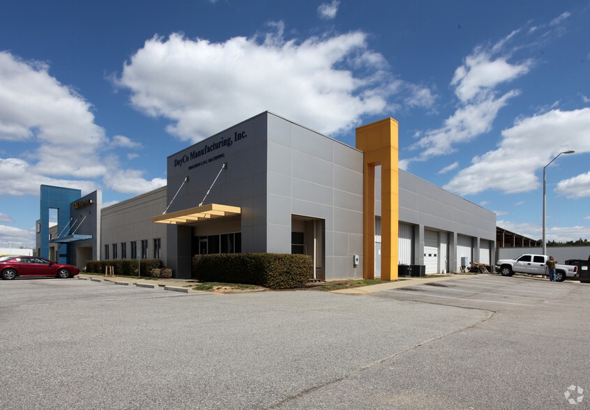 7868 Clayton Blvd, Clayton, NC for lease - Building Photo - Image 2 of 11