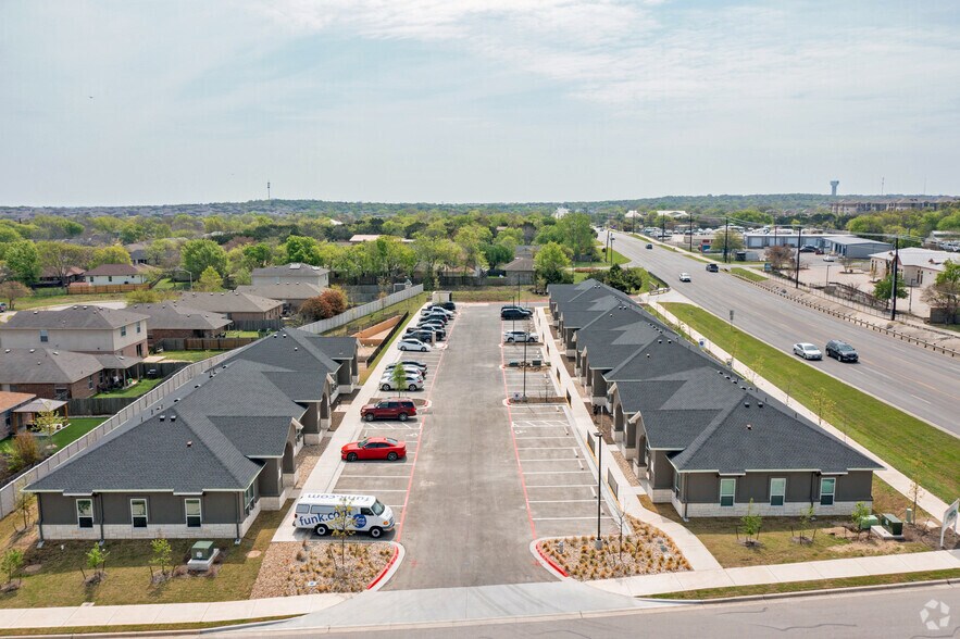 660 S Bagdad Rd, Leander, TX for sale - Building Photo - Image 3 of 5