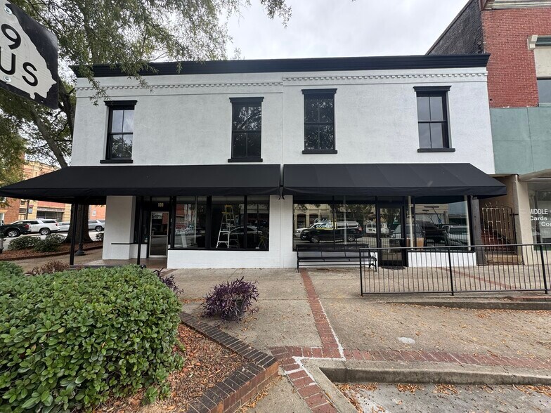 101 E Hancock St, Milledgeville, GA for lease - Building Photo - Image 1 of 8