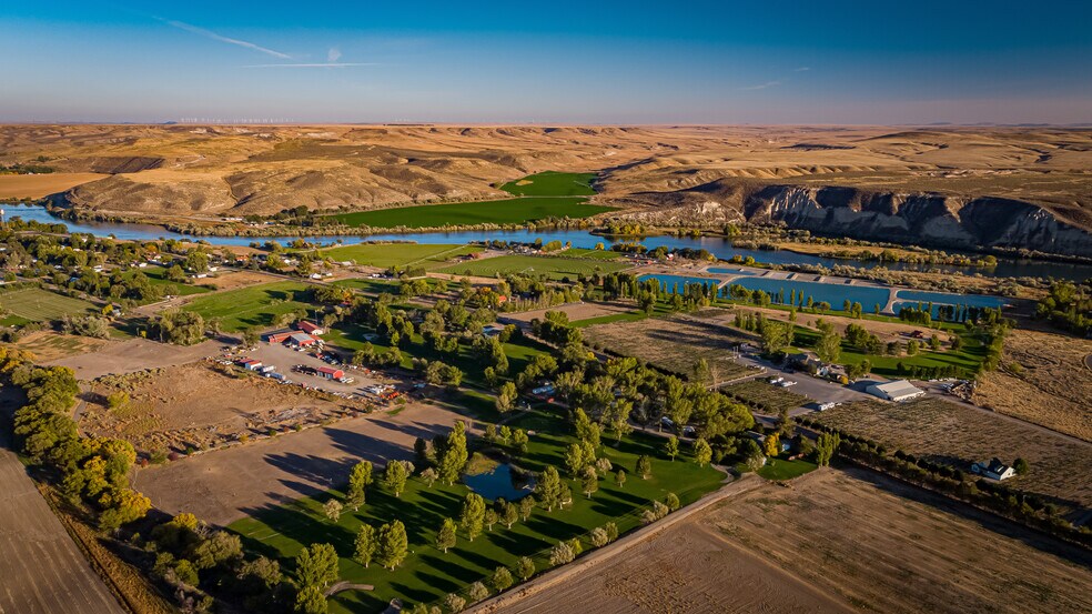 1289 W Madison Ave, Glenns Ferry, ID 83623