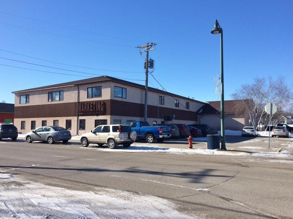 130 Lake Ave N, Spicer, MN for sale Primary Photo- Image 1 of 1