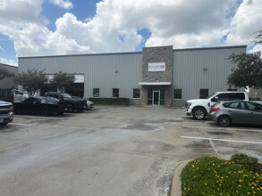 5617 Campbell Rd, Houston, TX for lease Building Photo- Image 1 of 7